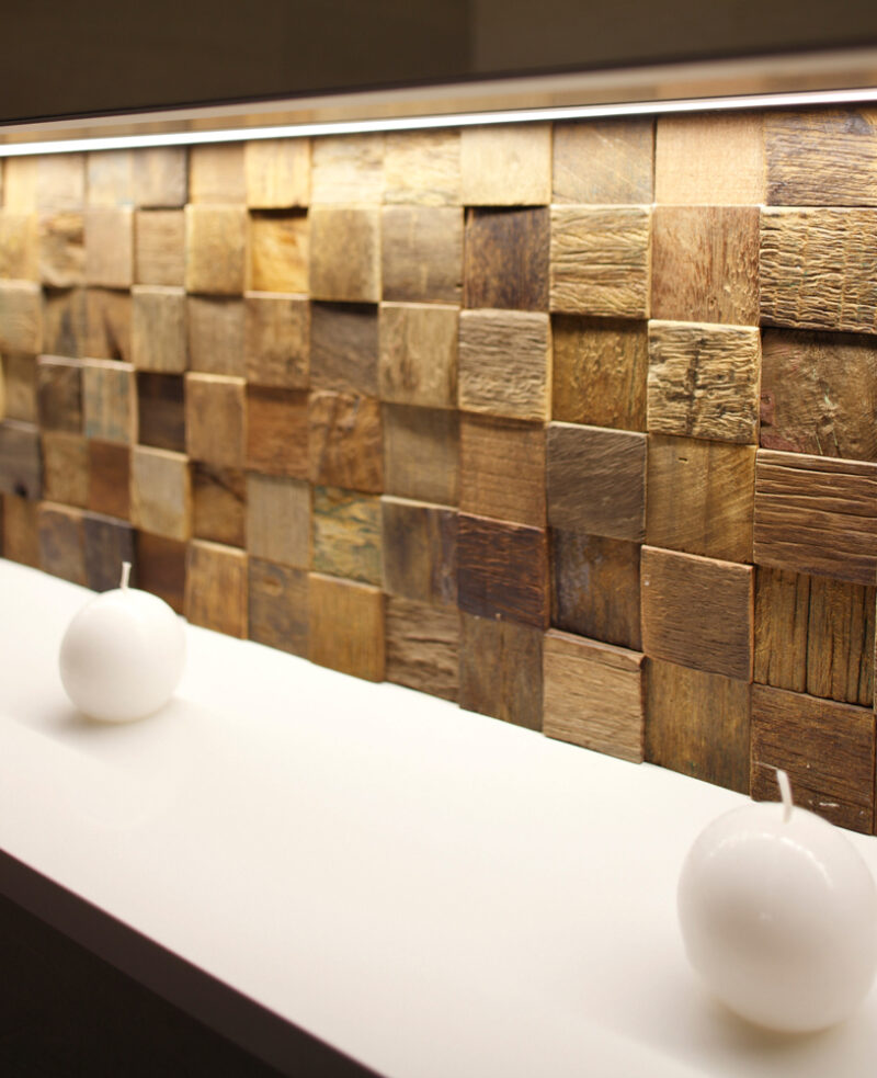 Дървена мозайка в интериора – какво я прави толкова предпочитана и кои са най-добрите решения