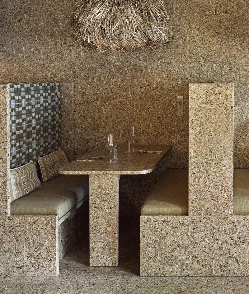 Натурални тапети и органични облицовки