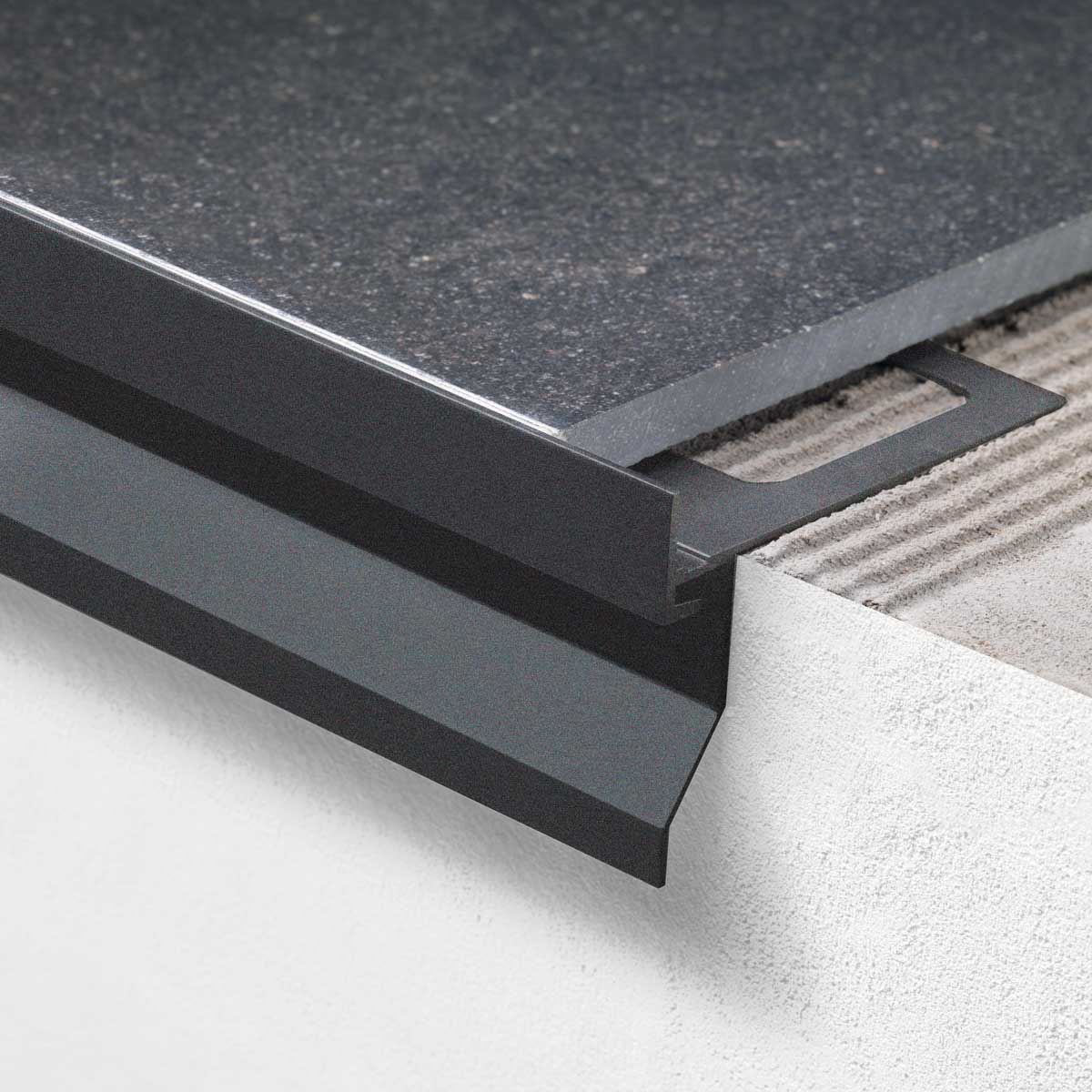 BORDERTEC BCO edging profiles for terraces and balconies
